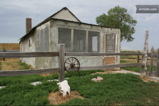Illustration for article titled This Tumblr Highlights The Creepiest Airbnb Listings So Far